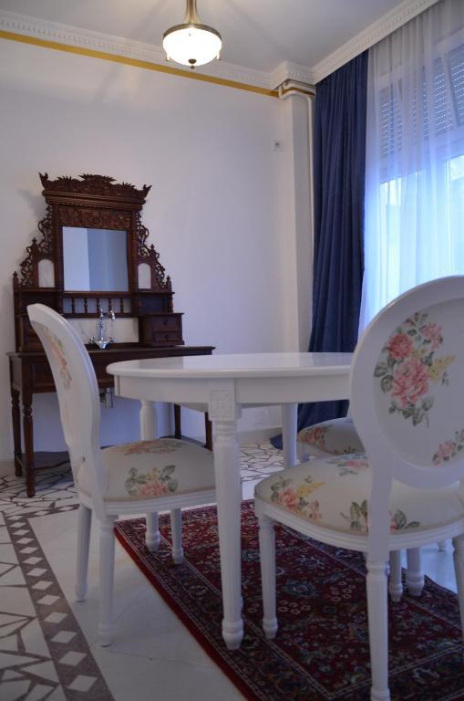Hotel Jardin Belgrado Quarto foto