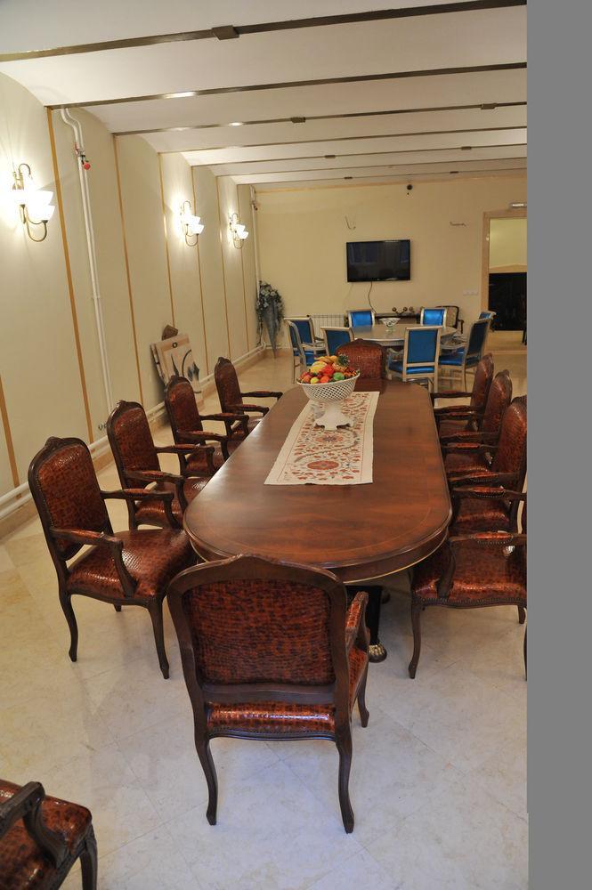 Hotel Jardin Belgrado Exterior foto